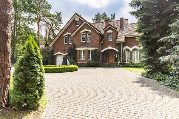 Cost of Driveway Pavers Installation in Mount Pleasant